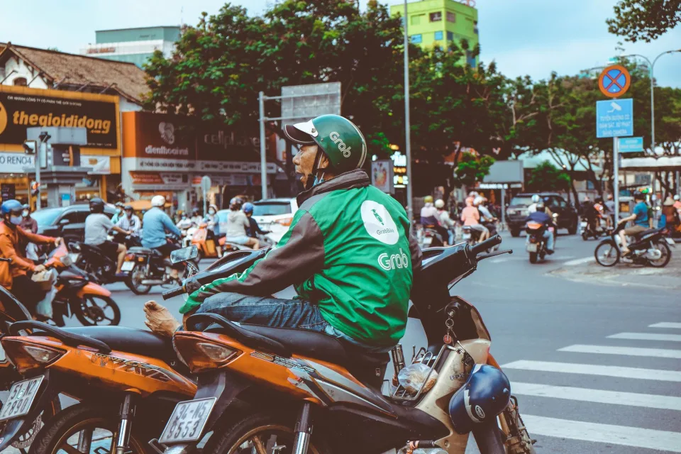 Dịch vụ vận tải của Việt Long 1981